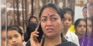 फी वाढीनंतर दिल्लीचे मुख्यमंत्री शाळेत खाली उतरले