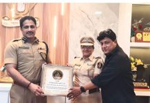 जळगावच्या पोलीस निरीक्षक कावेरी कमलाकर यांना कर्मश्री नारी गौरव पुरस्काराने सन्मानित