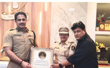 जळगावच्या पोलीस निरीक्षक कावेरी कमलाकर यांना कर्मश्री नारी गौरव पुरस्काराने सन्मानित